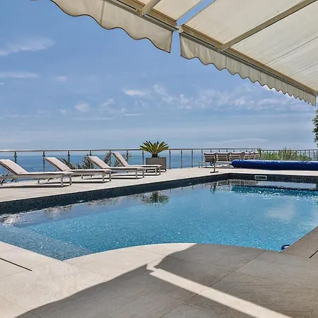 Luxury Private Located In Saint Laurent Deze