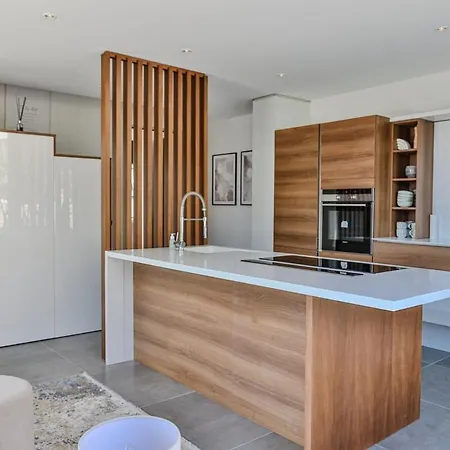 Luxury Private Located In Saint Laurent Deze Эз