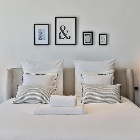 Вилла Luxury Private Located In Saint Laurent Deze Эз