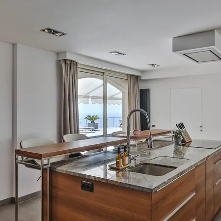 Вилла Luxury Private Located In Saint Laurent Deze Эз