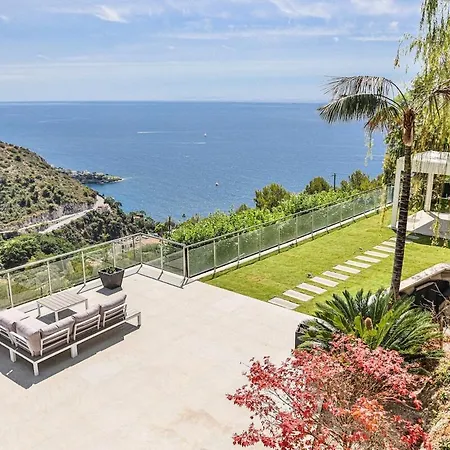 Luxury Private Located In Saint Laurent Deze