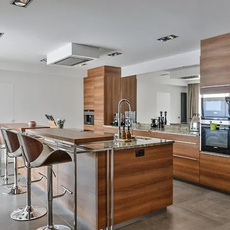 Luxury Private Located In Saint Laurent Deze *